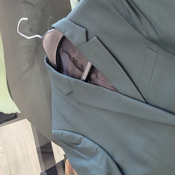 Green Suit - Picture 2 of 3